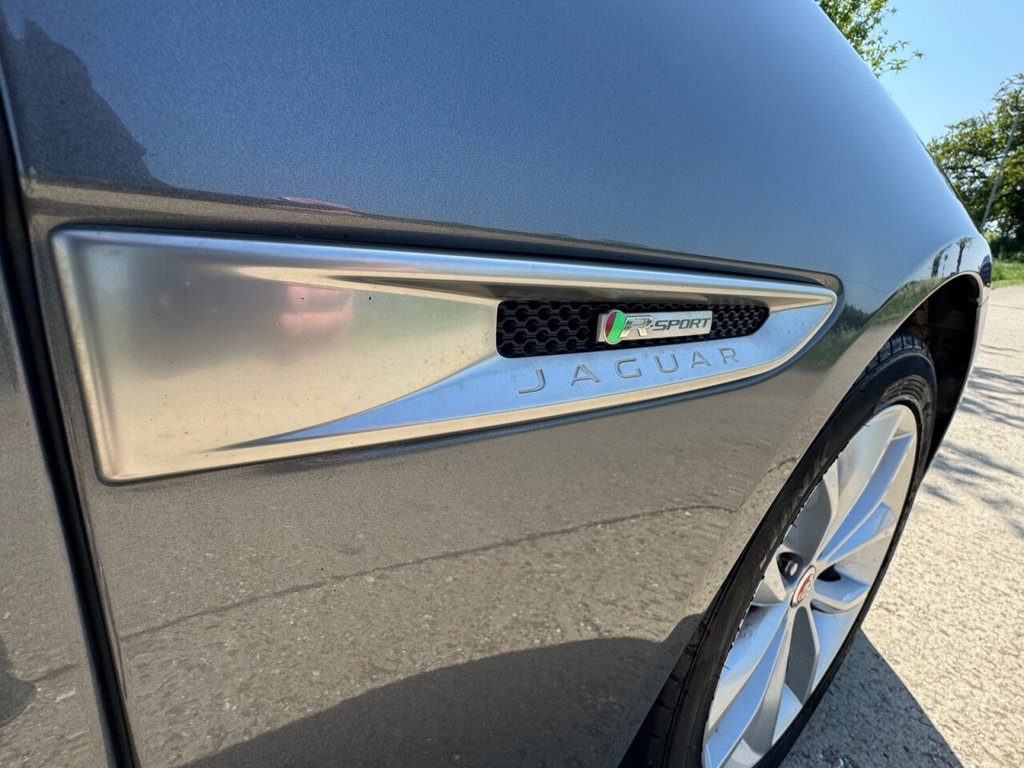 Used Jaguar XF 2016 for sale - 76546381: Photo 12