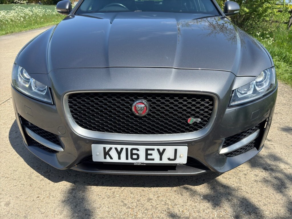 Used Jaguar XF 2016 for sale - 76546381: Photo 14