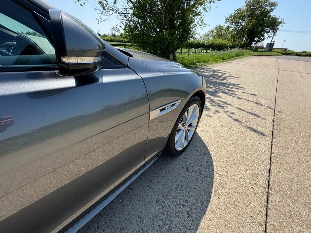 Used Jaguar XF 2016 for sale - 76546381: Photo 15