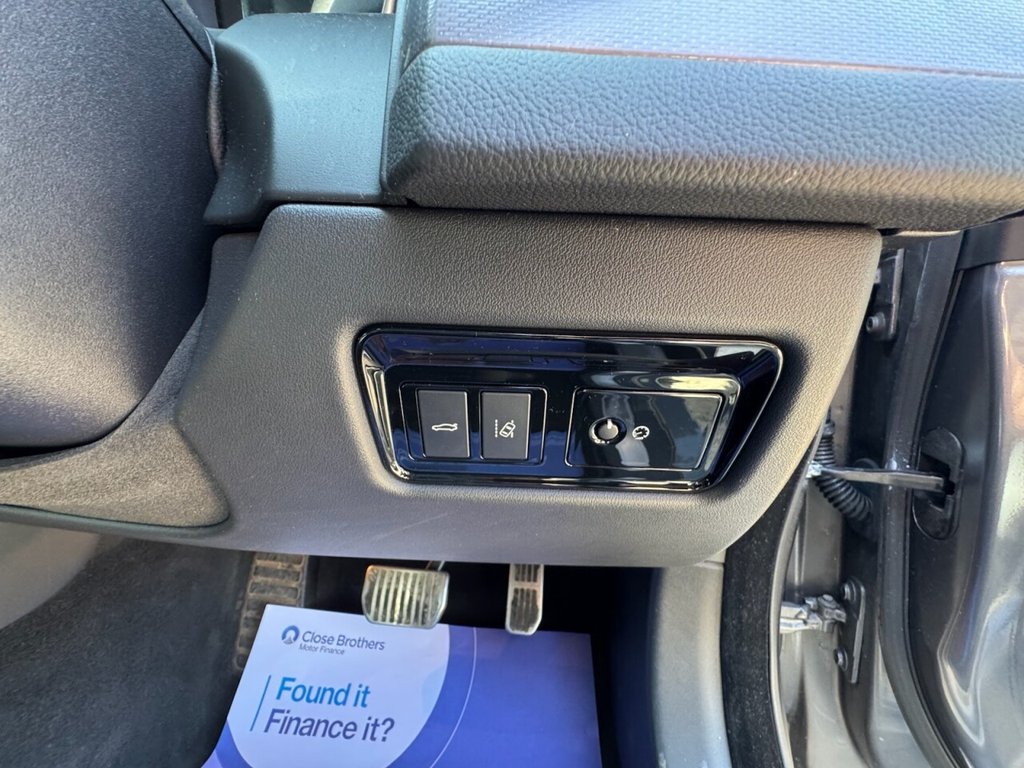 Used Jaguar XF 2016 for sale - 76546381: Photo 16