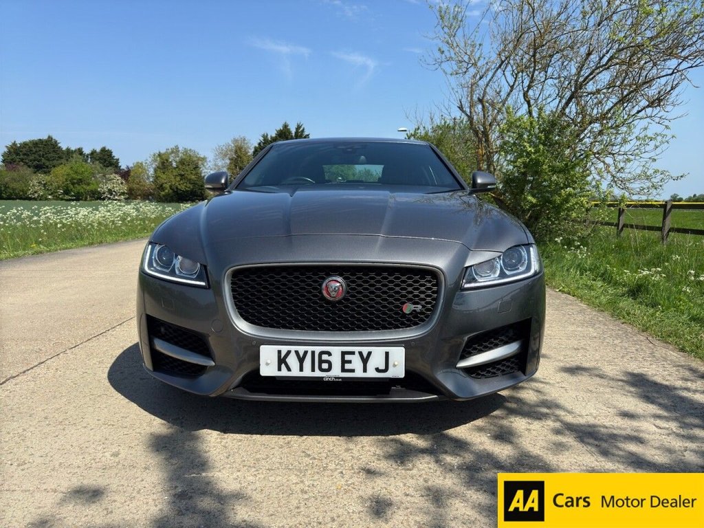 Used Jaguar XF 2016 for sale - 76546381: Photo 2