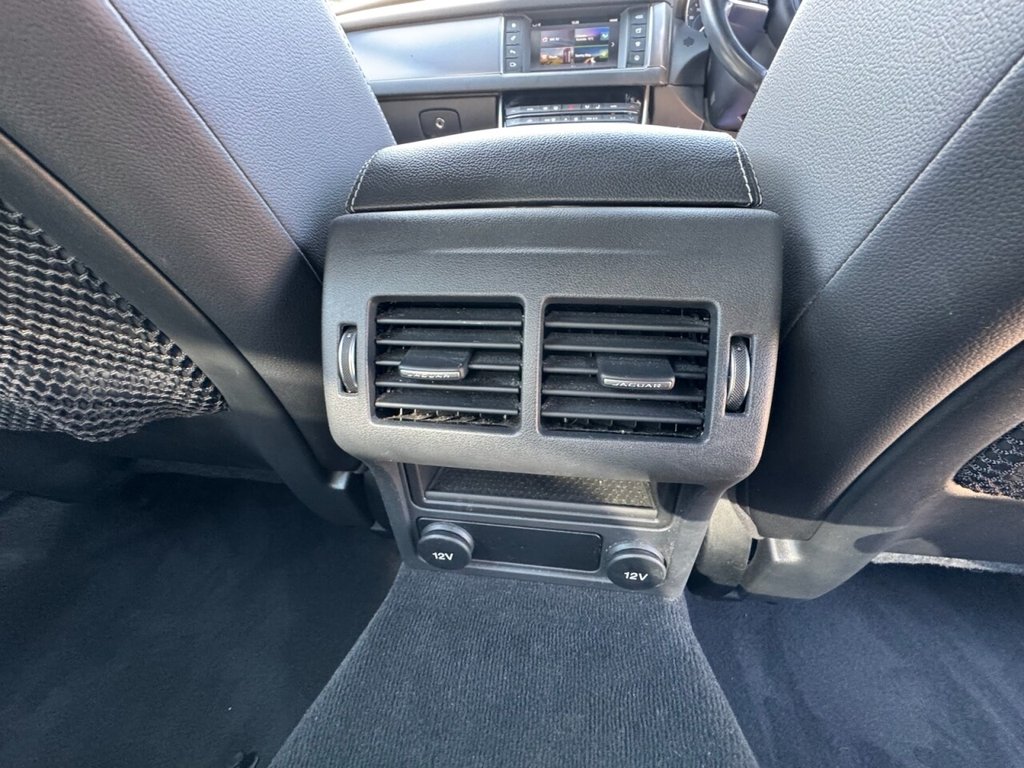 Used Jaguar XF 2016 for sale - 76546381: Photo 32