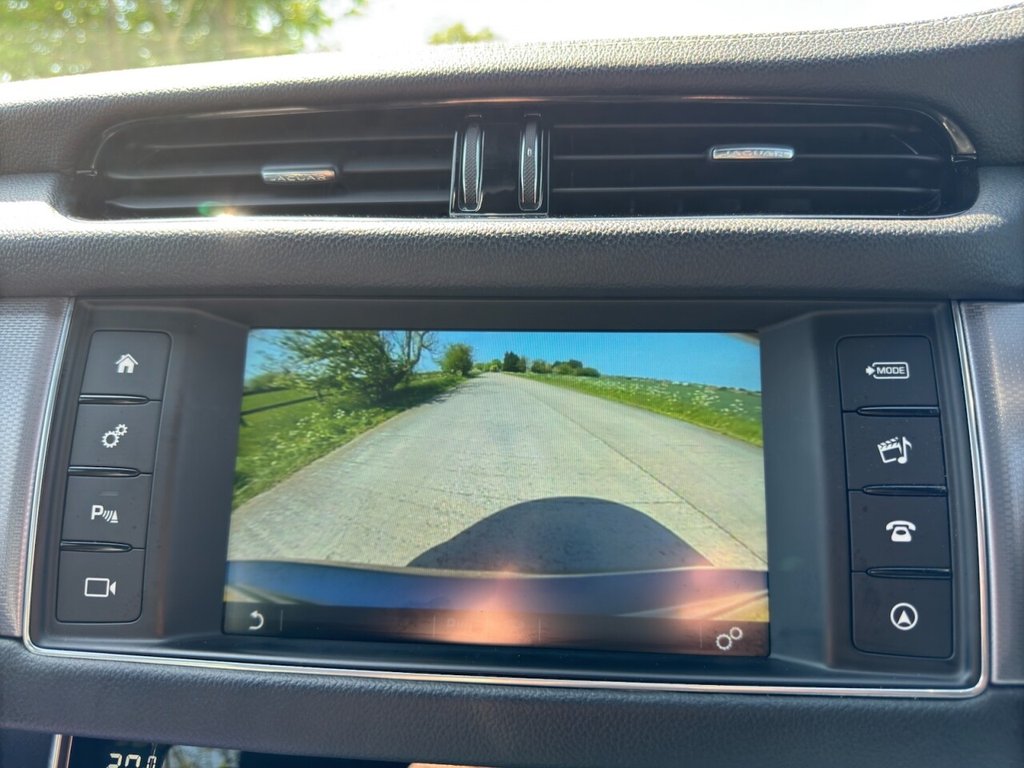 Used Jaguar XF 2016 for sale - 76546381: Photo 50