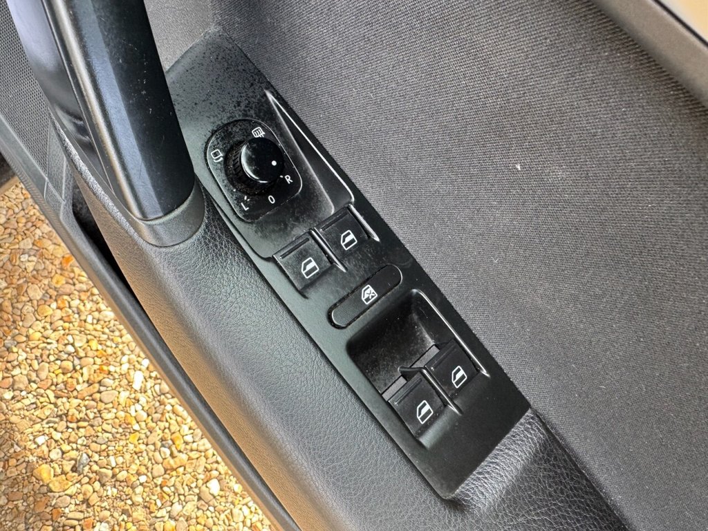 Used Volkswagen Passat 2011 for sale - 78166896: Photo 15