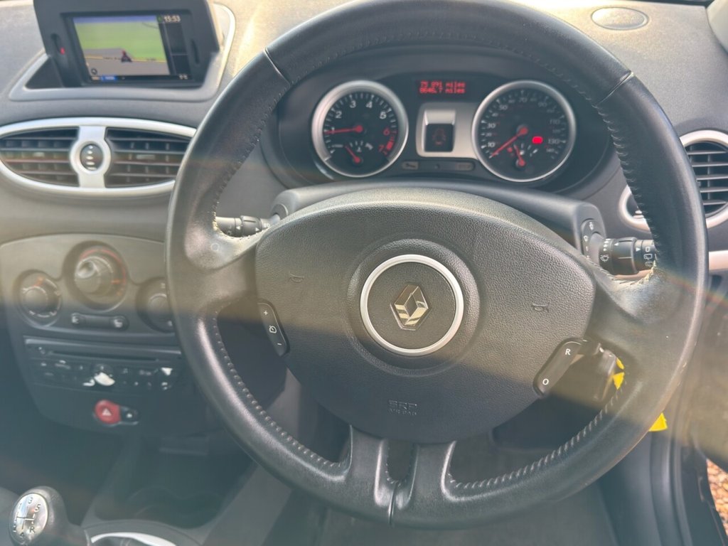 Used Renault Clio 2011 for sale - 78219259: Photo 23