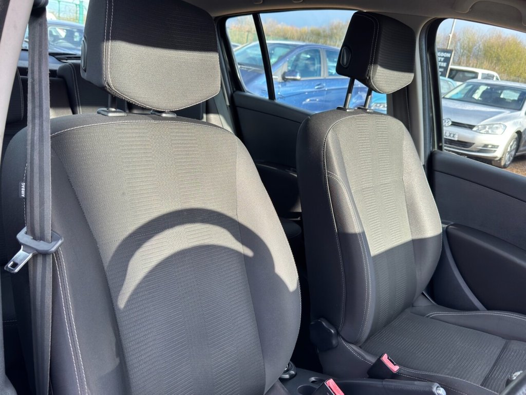 Used Renault Clio 2011 for sale - 78219259: Photo 28