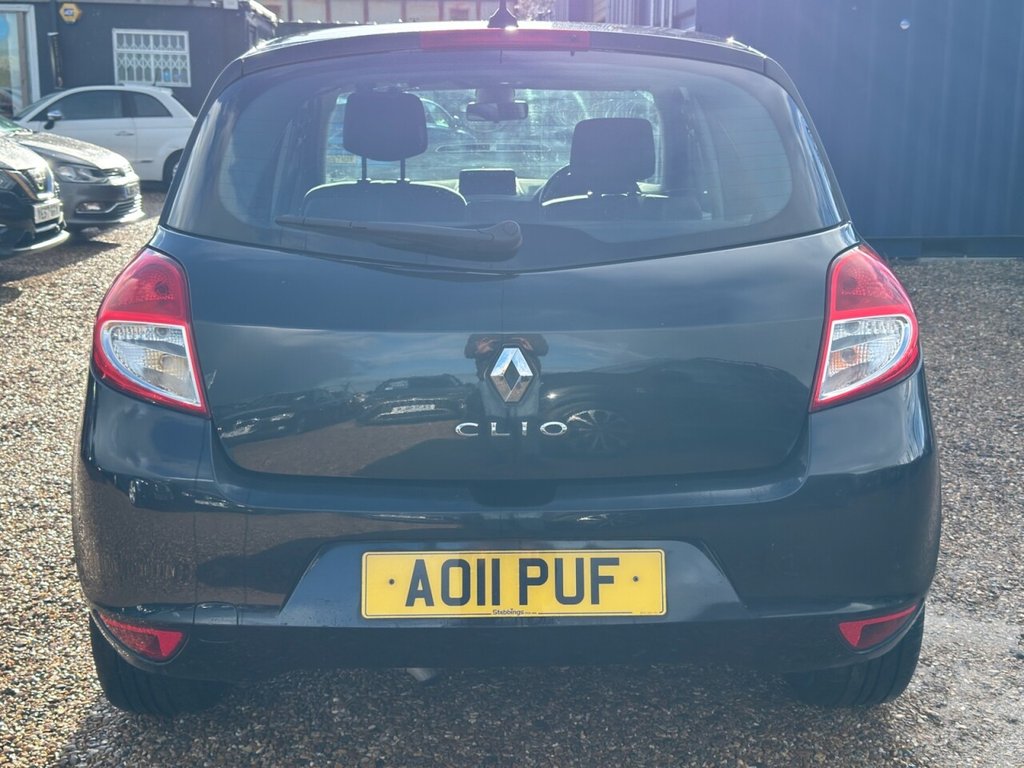 Used Renault Clio 2011 for sale - 78219259: Photo 8