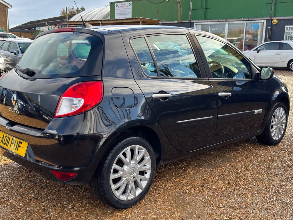 Used Renault Clio 2011 for sale - 78219259: Photo 9