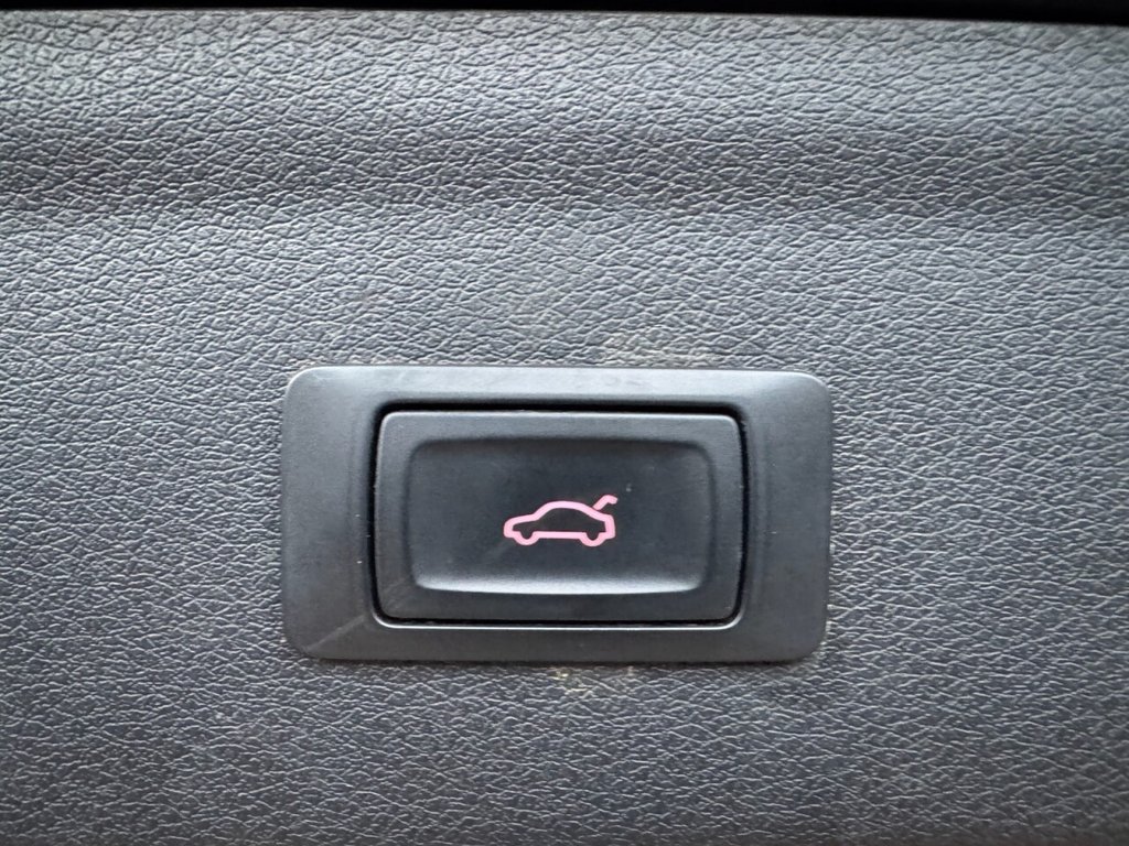 Used Audi Q3 2016 for sale - 77631597: Photo 15