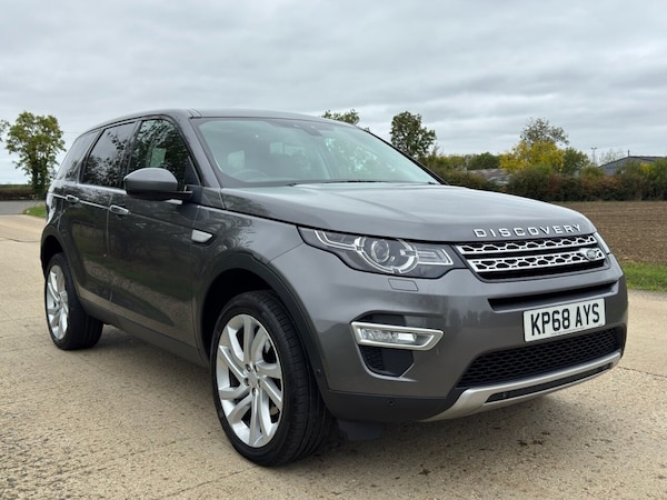 Used Land Rover Discovery Sport 2018 for sale - 76279784: Photo 1