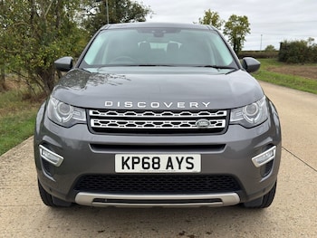 Used Land Rover Discovery Sport 2018 for sale - 76279784: Photo 2