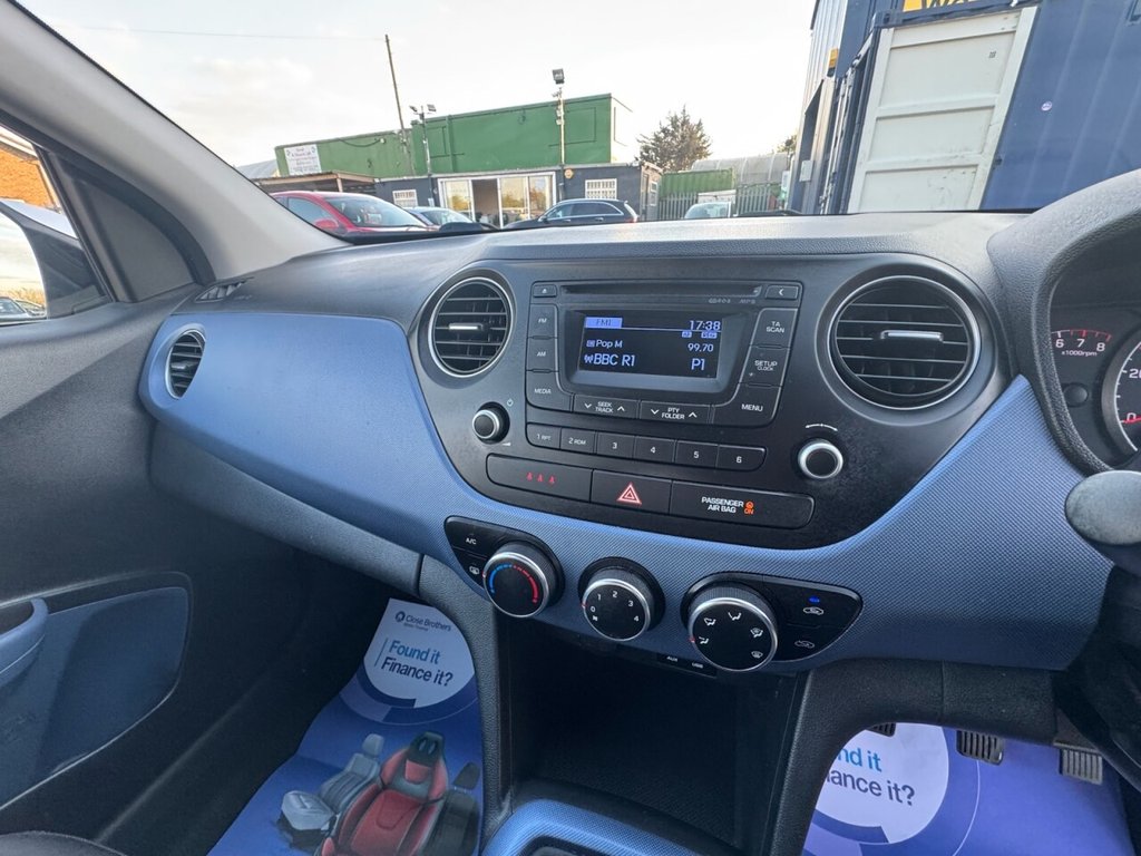 Used Hyundai i10 2014 for sale - 76119126: Photo 31