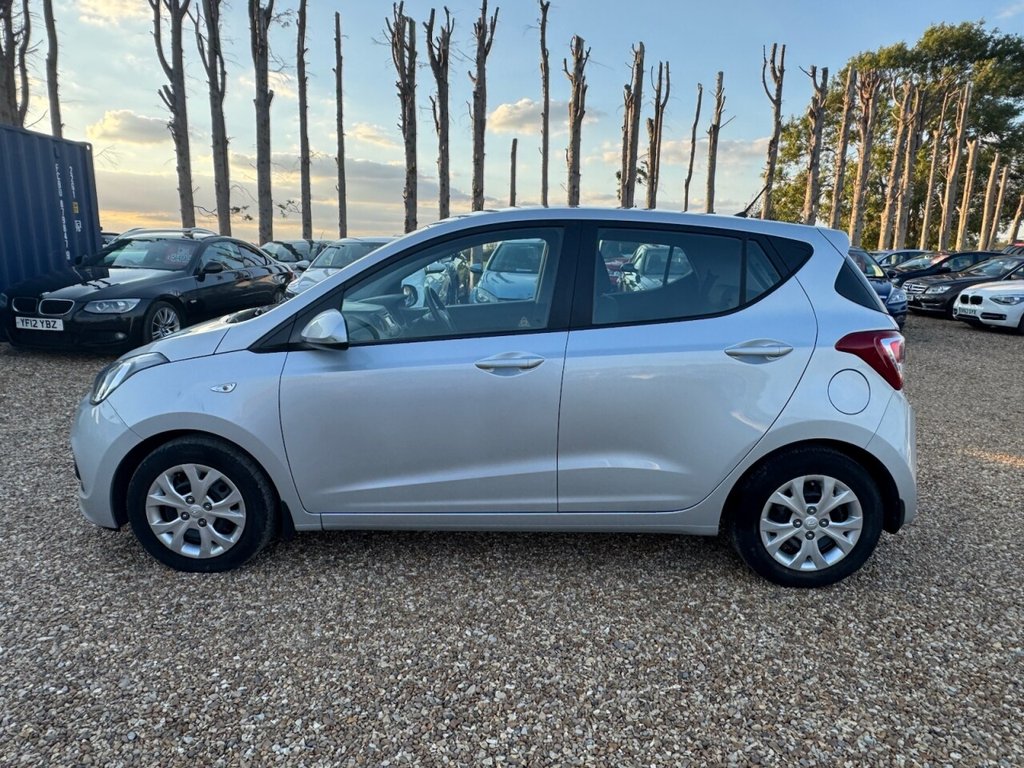 Used Hyundai i10 2014 for sale - 76119126: Photo 7