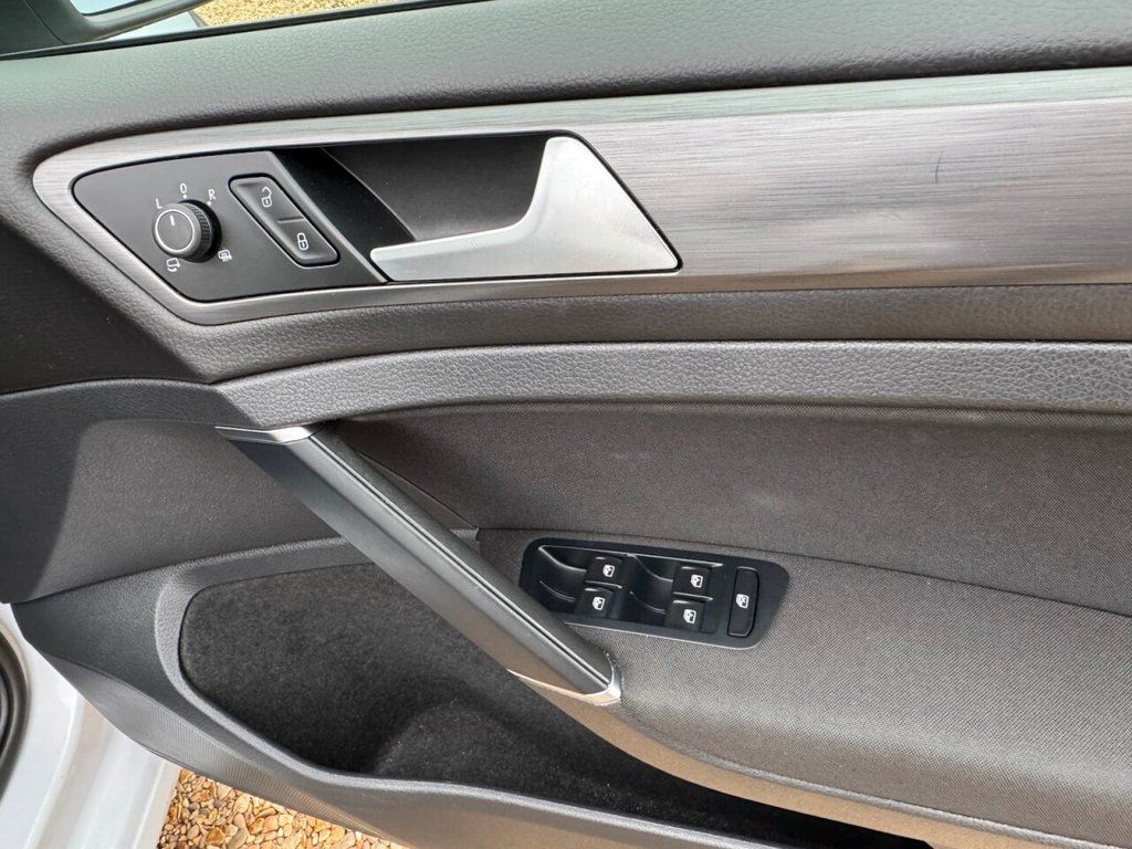 Used Volkswagen Golf 2018 for sale - 76202938: Photo 14