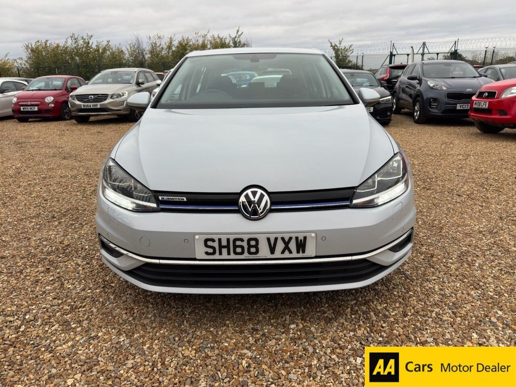Used Volkswagen Golf 2018 for sale - 76202938: Photo 2