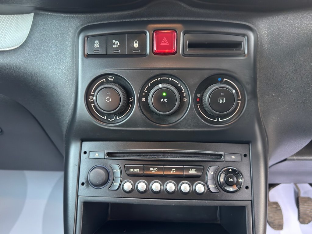 Used Citroen C3 Picasso 2016 for sale - 77967368: Photo 21