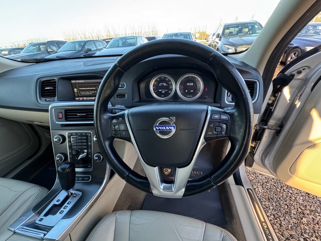 Used Volvo V60 2012 for sale - 77356236: Photo 13