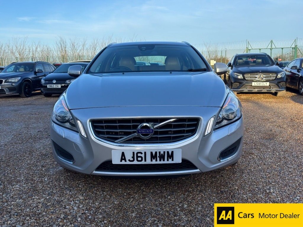Used Volvo V60 2012 for sale - 77356236: Photo 2
