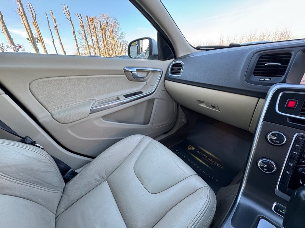 Used Volvo V60 2012 for sale - 77356236: Photo 24