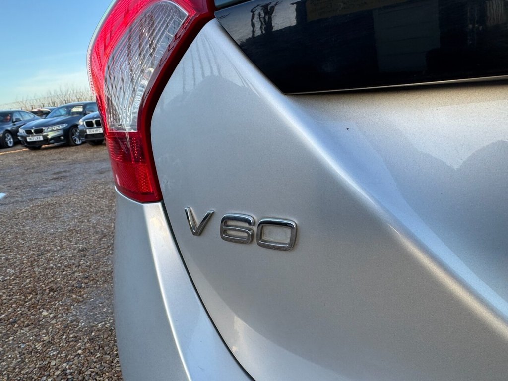 Used Volvo V60 2012 for sale - 77356236: Photo 29