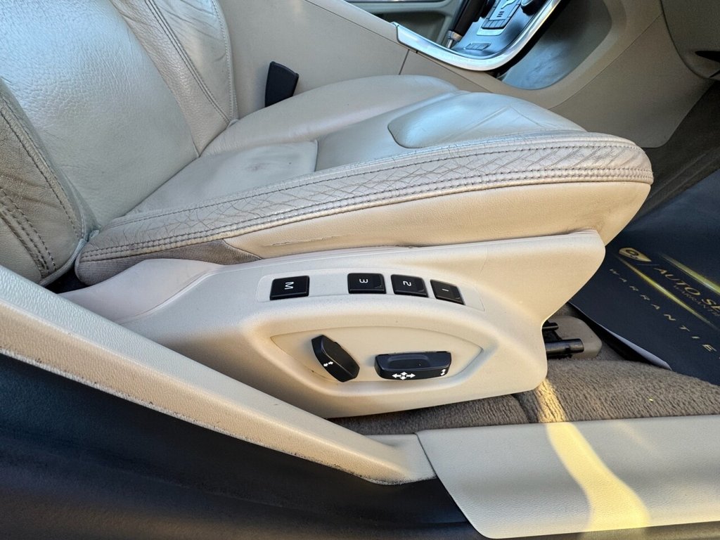 Used Volvo V60 2012 for sale - 77356236: Photo 38