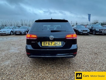 Used Volkswagen Golf 2018 for sale - 78631605: Photo