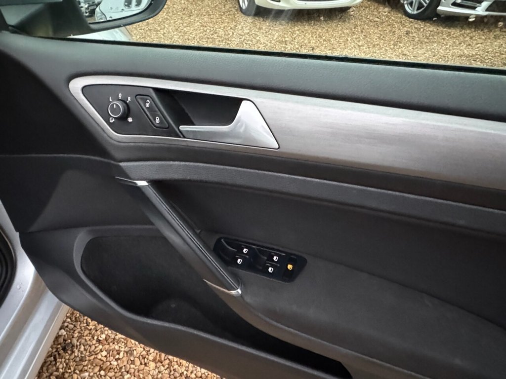 Used Volkswagen Golf 2015 for sale - 76617818: Photo 13