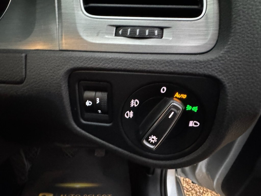 Used Volkswagen Golf 2015 for sale - 76617818: Photo 15