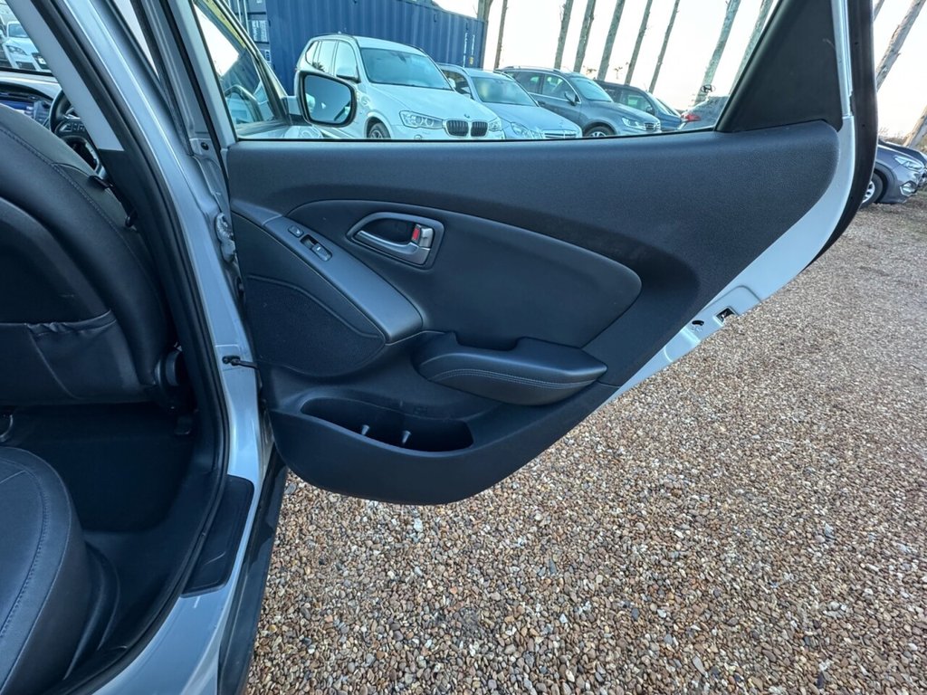 Used Hyundai Ix35 2015 for sale - 76783868: Photo 40