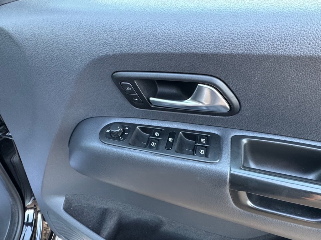Used Volkswagen Amarok 2013 for sale - 77927180: Photo 24