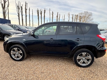 Used Toyota RAV4 2010 for sale - 77880114: Photo