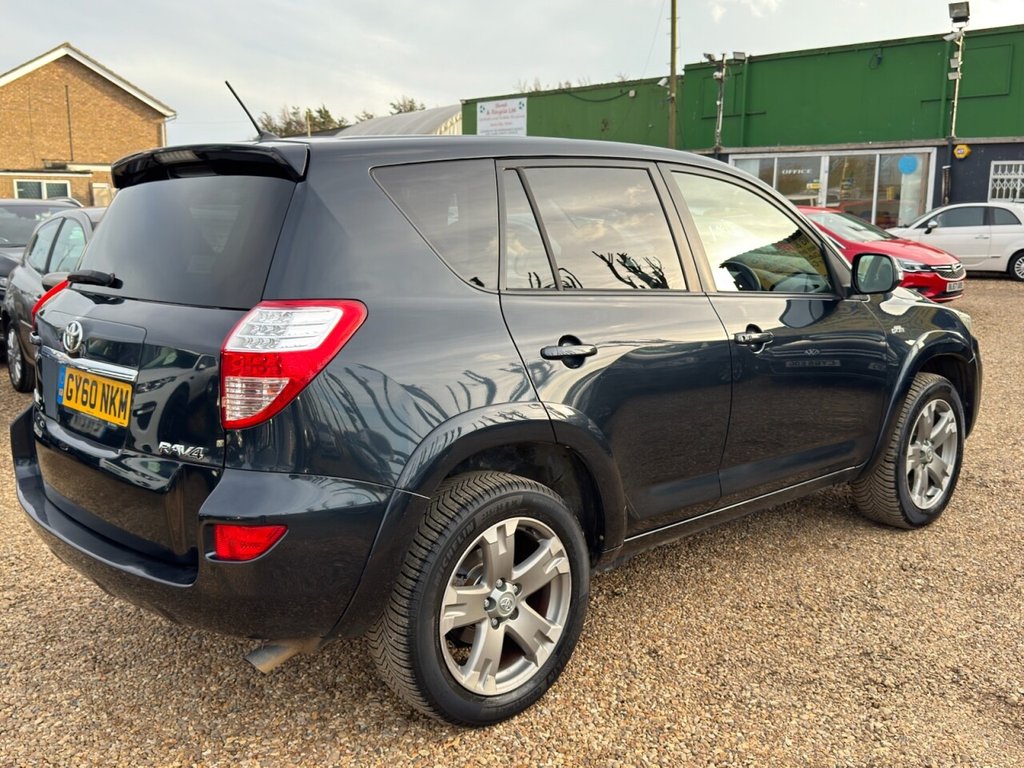Used Toyota RAV4 2010 for sale - 77880114: Photo 7