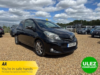Used Toyota Yaris 2013 for sale - 78896650: Photo