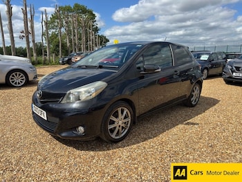 Used Toyota Yaris 2013 for sale - 78896650: Photo