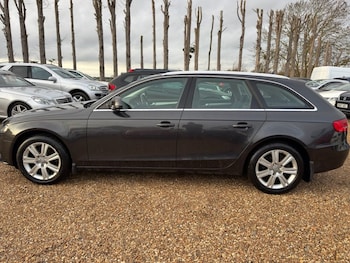 Used Audi A4 2009 for sale - 76923576: Photo