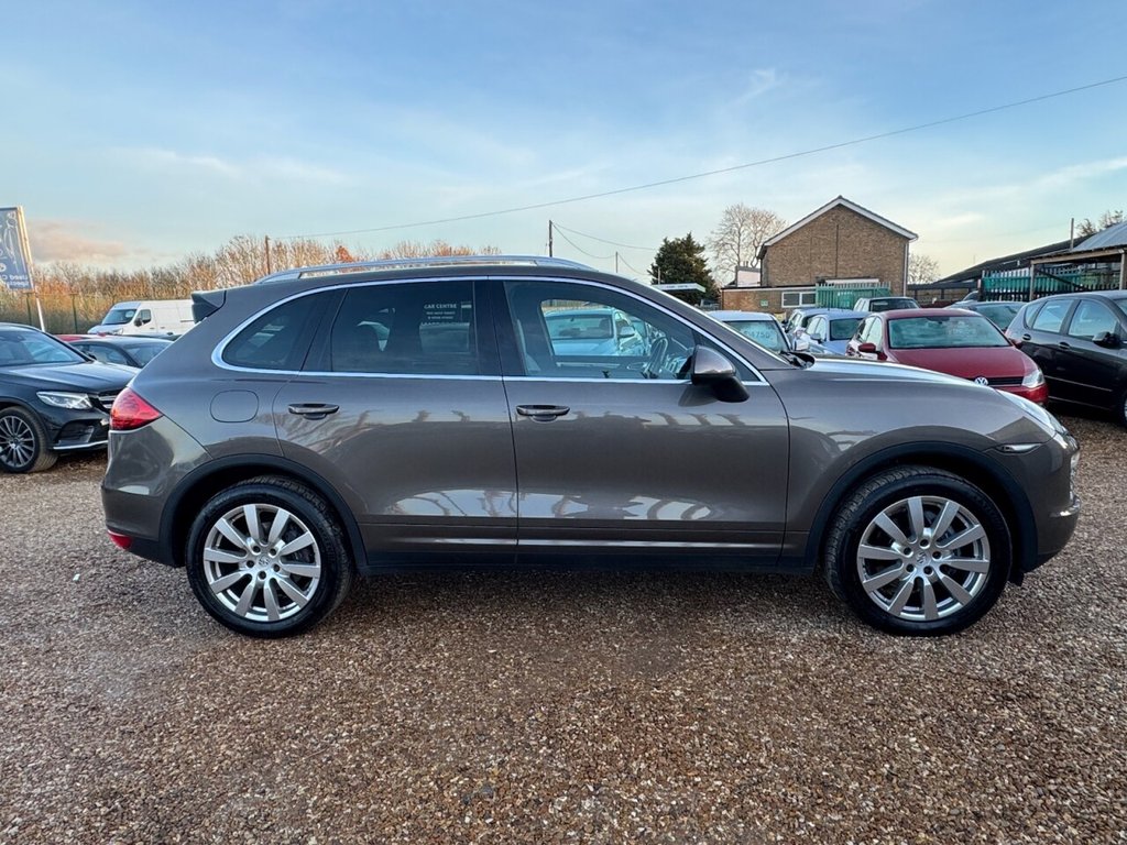 Used Porsche Cayenne 2012 for sale - 77356476: Photo 14