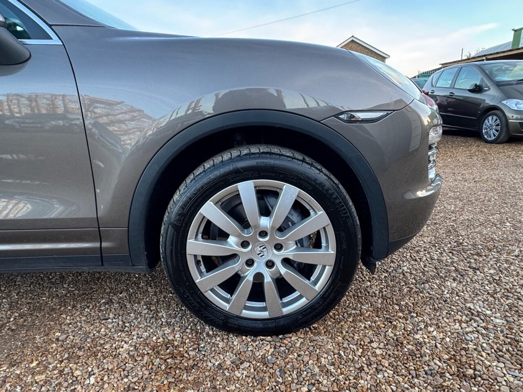 Used Porsche Cayenne 2012 for sale - 77356476: Photo 15