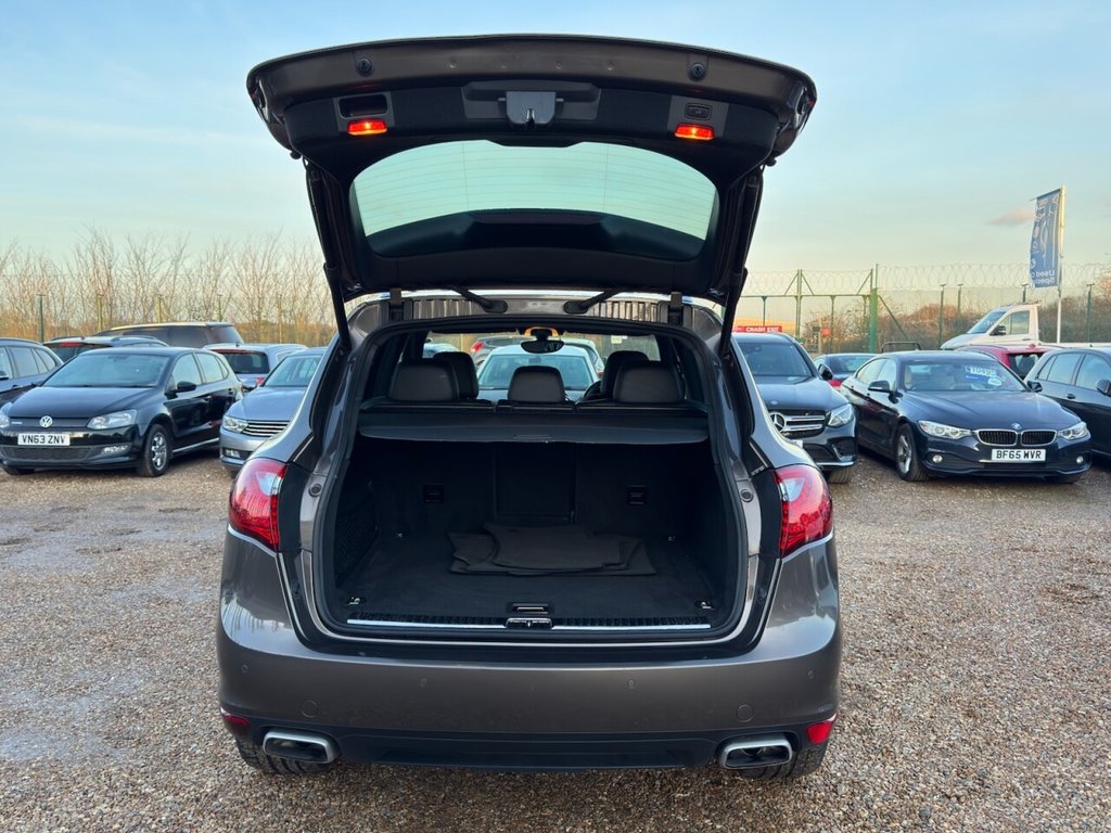 Used Porsche Cayenne 2012 for sale - 77356476: Photo 26