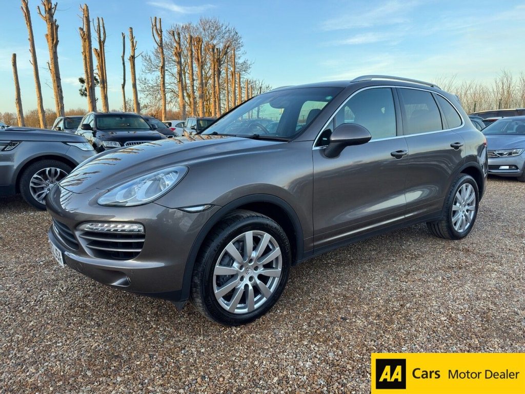 Used Porsche Cayenne 2012 for sale - 77356476: Photo 3
