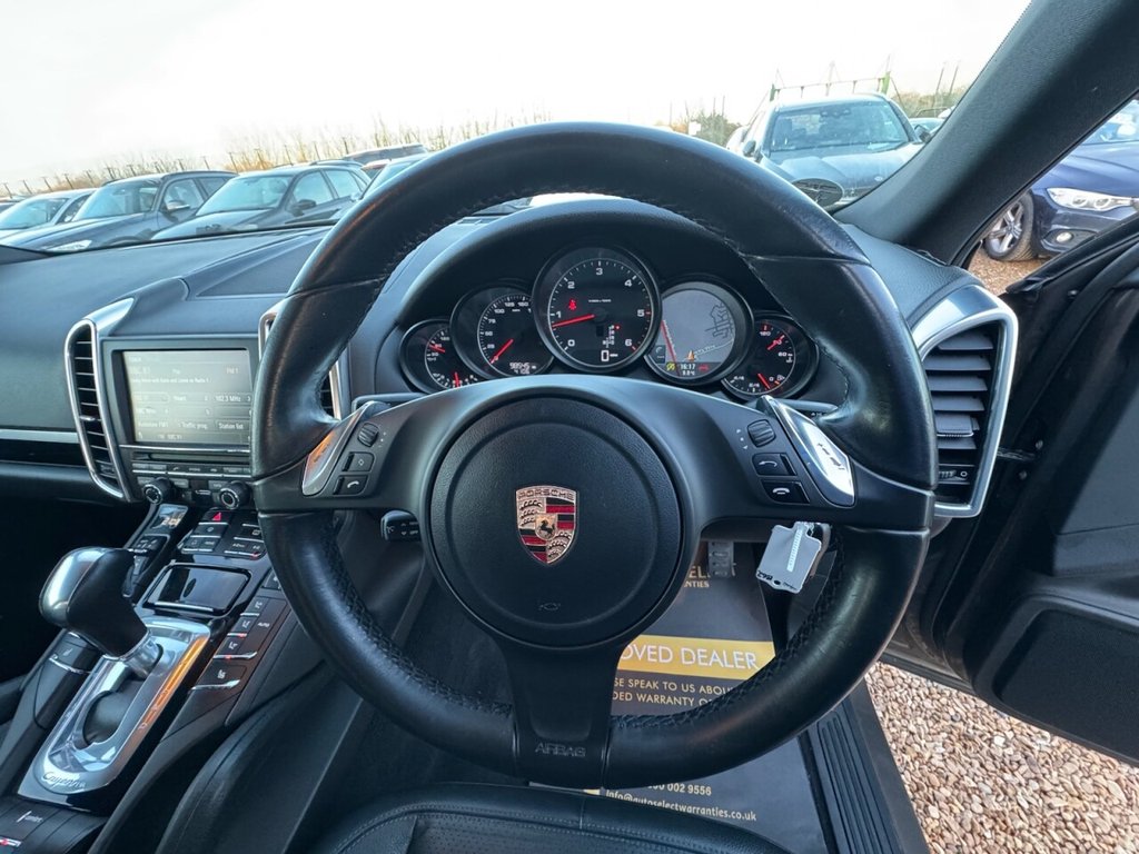 Used Porsche Cayenne 2012 for sale - 77356476: Photo 32