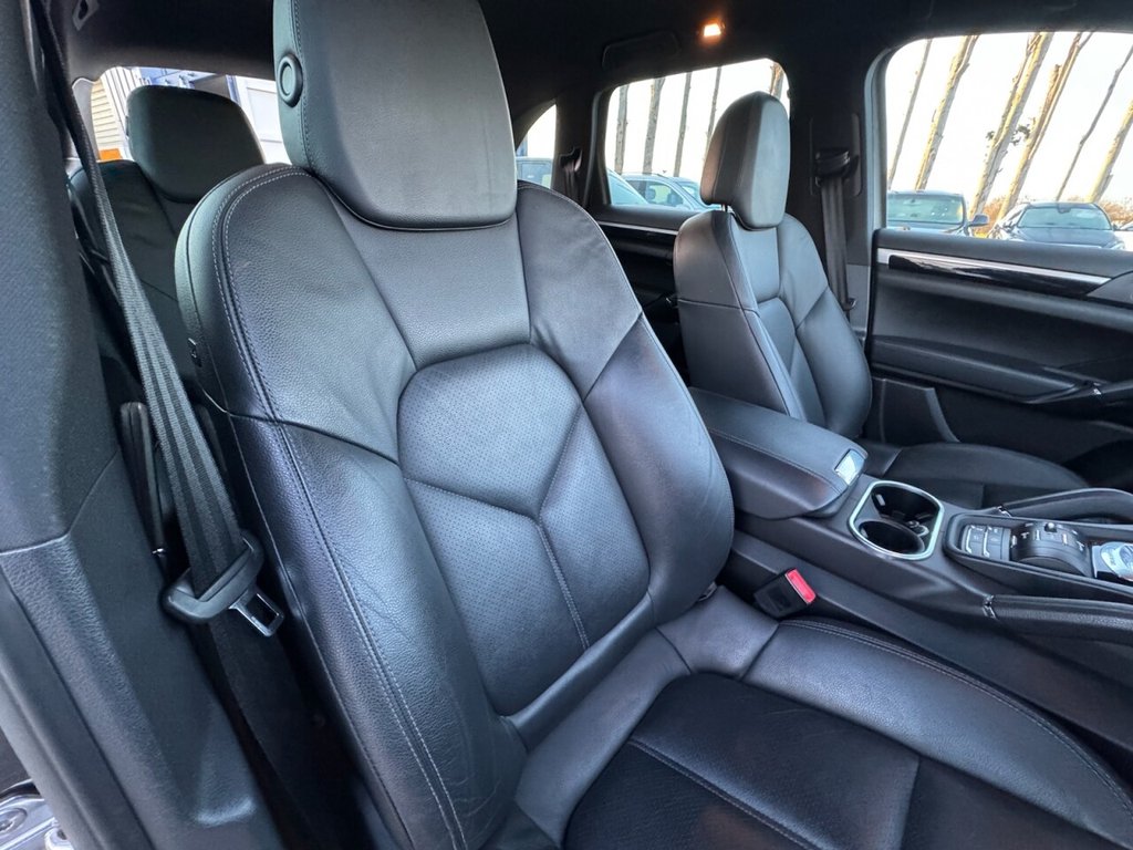 Used Porsche Cayenne 2012 for sale - 77356476: Photo 38