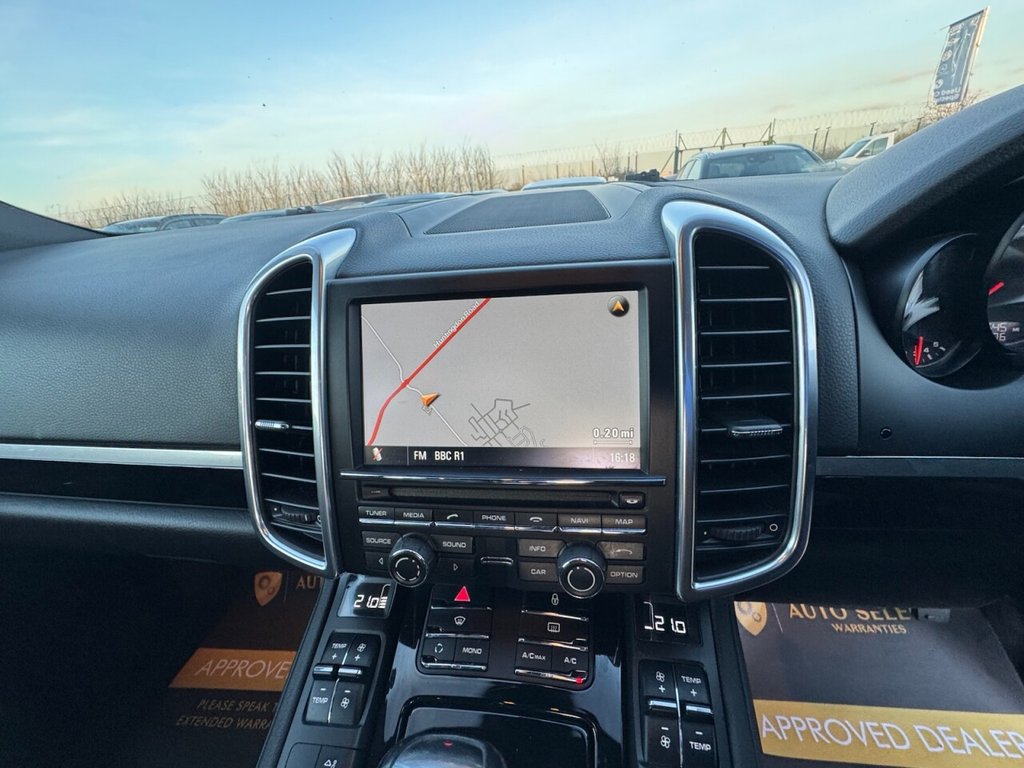 Used Porsche Cayenne 2012 for sale - 77356476: Photo 46