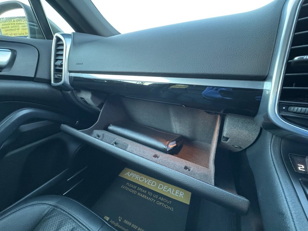 Used Porsche Cayenne 2012 for sale - 77356476: Photo 48