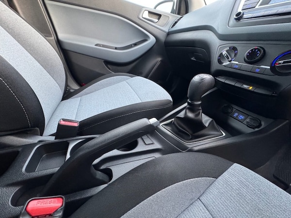 Used Hyundai i20 2016 for sale - 76223917: Photo 27