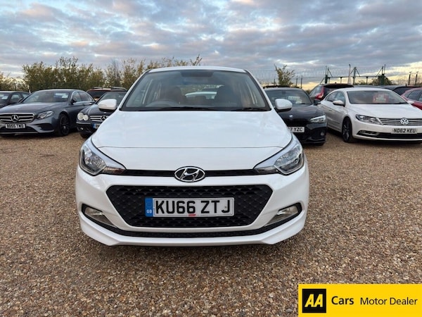 Used Hyundai i20 2016 for sale - 76223917: Photo 2