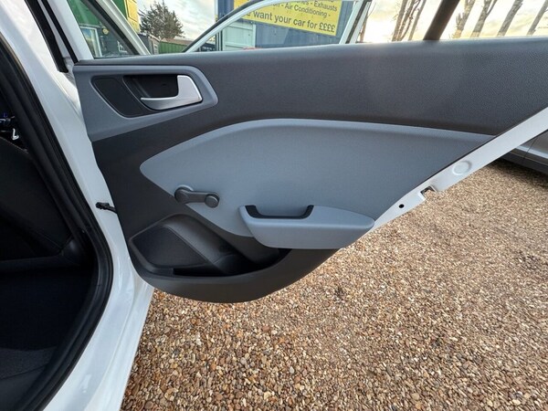 Used Hyundai i20 2016 for sale - 76223917: Photo 37