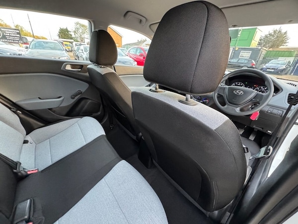 Used Hyundai i20 2016 for sale - 76223917: Photo 39