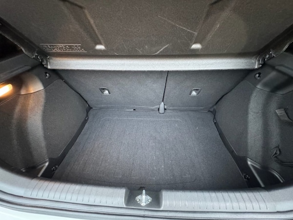 Used Hyundai i20 2016 for sale - 76223917: Photo 40