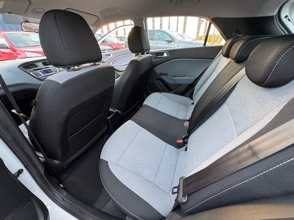 Used Hyundai i20 2016 for sale - 76223917: Photo 41