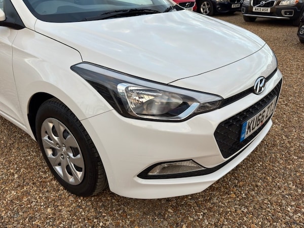 Used Hyundai i20 2016 for sale - 76223917: Photo 48